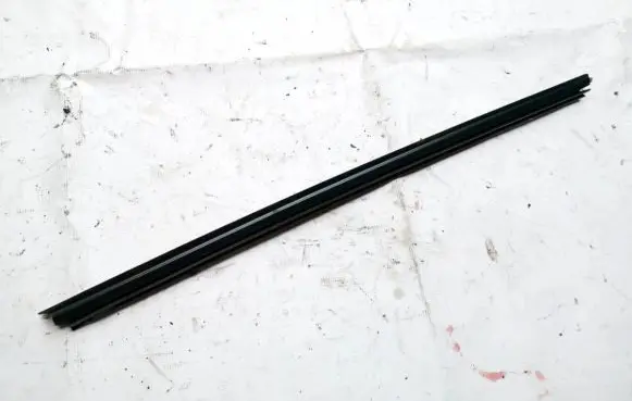 Front door glass trim molding