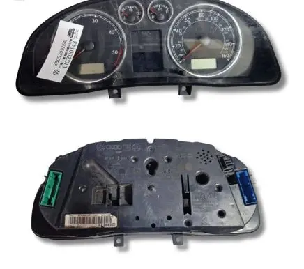 Volkswagen PASSAT B5.5 Speedometer (instrument cluster) 3B0920926A