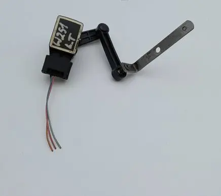 Mercedes-Benz R W251 Rear air suspension level height sensor A2513201032