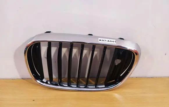 BMW 7 G11 G12 Front bumper upper radiator grill 51137357011