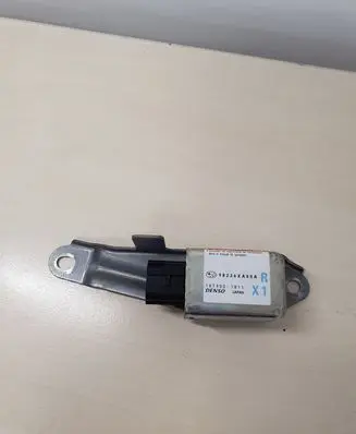 Subaru B9 Tribeca Airbag deployment crash/impact sensor 98236XA00A