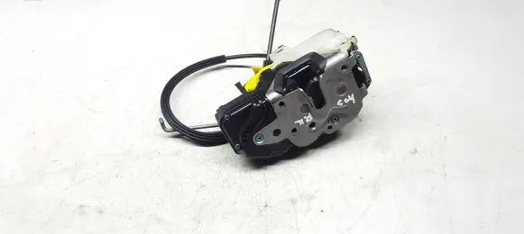 Opel Insignia A Front door lock