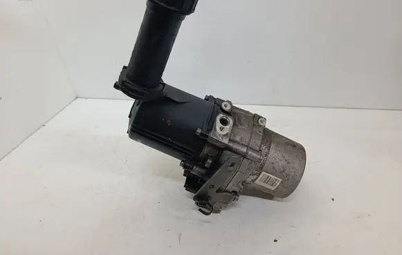 Citroen C4 II Power steering pump 9676740380 15991402