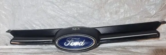 Ford Focus Front bumper upper radiator grill