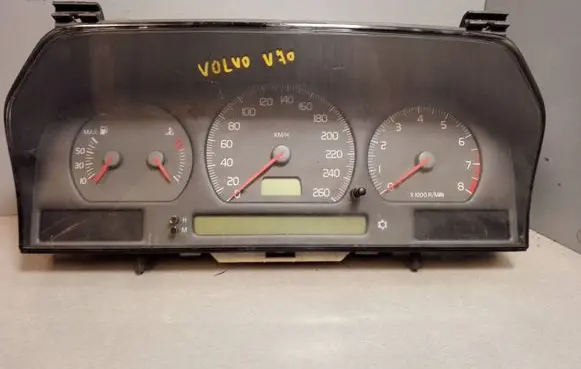 Volvo V70 Speedometer (instrument cluster) 9472519 69294200T