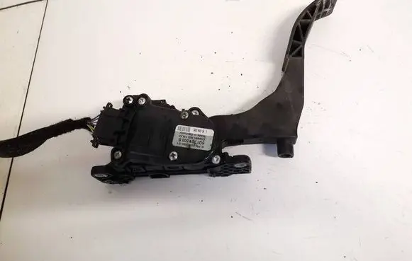 Skoda Praktik (5J8) Accelerator throttle pedal 6q1721503b 6pv008495-01