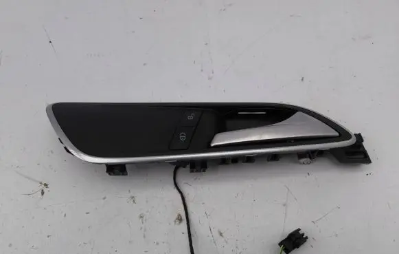 Mercedes-Benz B W246 W242 Front door interior handle A2467201448