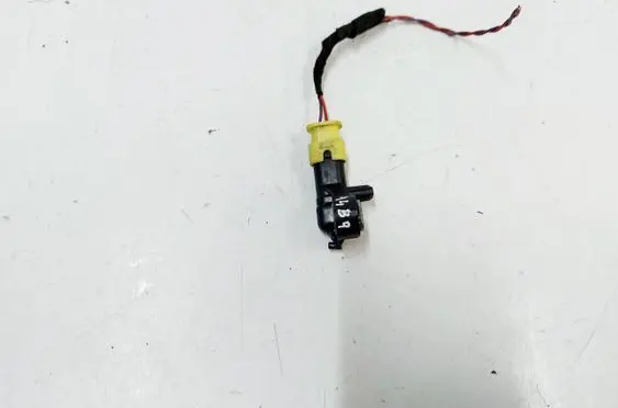 Audi A4 S4 B9 Airbag deployment crash/impact sensor 4M0959651