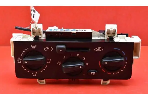 Citroen C3 Climate control unit F664477S