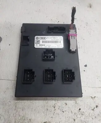 Audi A5 8T 8F Comfort/convenience module 8K0907063D 05026001