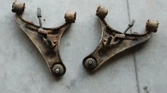 Land Rover Discovery 3 - LR3 Front upper control arm/wishbone L7MTA 190KM 2006R