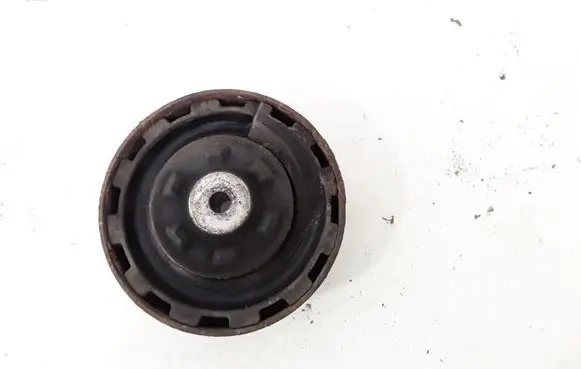 BMW 5 E39 Front coil spring rubber mount 1091710