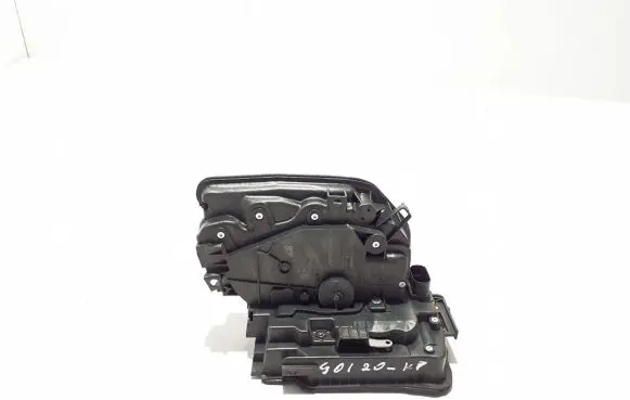 BMW X3 G01 Front door lock 9492091