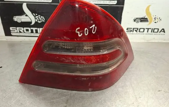 Mercedes-Benz C W203 Rear/tail lights 2038200264