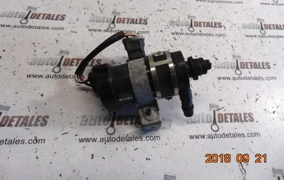 Honda CR-V Headlight washer pump 22420