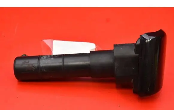 Windshield washer spray nozzle