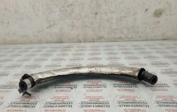 Audi A4 S4 B7 8E 8H Engine coolant pipe/hose 06D133781E 06D133781