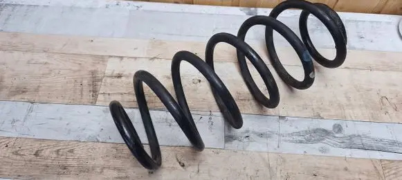 Toyota Auris 150 Rear coil spring