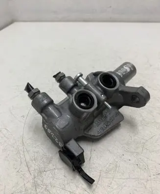 Volvo XC40 Master brake cylinder 32214539 8888790731