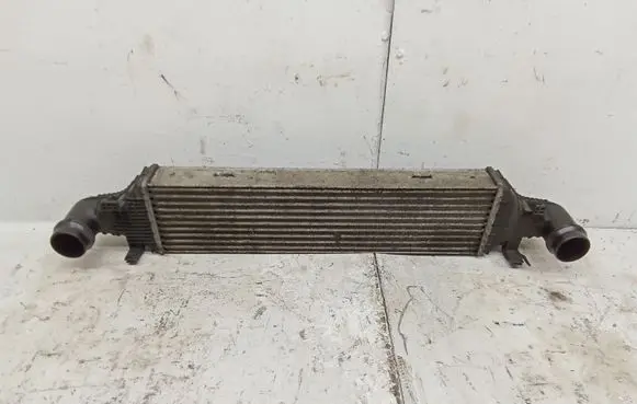 Mercedes-Benz E W212 Intercooler radiator A2045000200