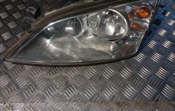 Ford Mondeo Mk III Headlight/headlamp 0301174601 1S7113006BK