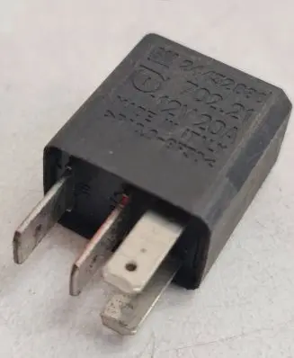 Opel Zafira A Other relay 24432680 12V20A 70221