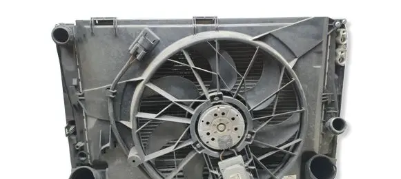 BMW 1 E81 E87 Electric radiator cooling fan 0130303941