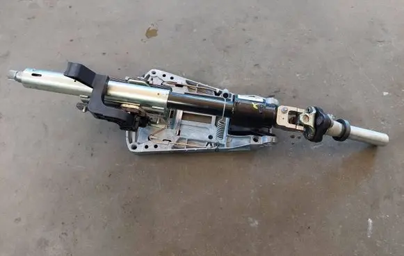 Mercedes-Benz C W204 Steering wheel axle A2044604511 1027301398 204460310
