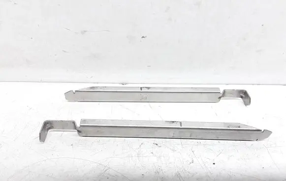 Volvo V50 Headlight/headlamp mounting bracket