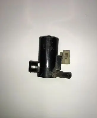 Suzuki Grand Vitara II Windscreen/windshield washer pump