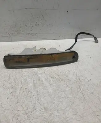 Mazda 323 F Front indicator light 121533B