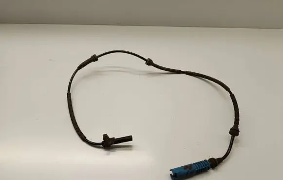 BMW X3 E83 ABS brake wheel speed sensor 0265007854