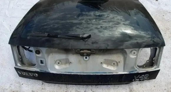 Volvo S40, V40 Tailgate/trunk/boot lid melynas