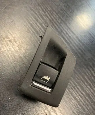 BMW 5 F10 F11 Electric window control switch 9163527