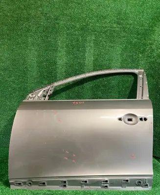 Renault Fluence Front door