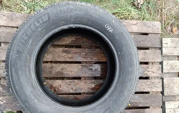 Dodge RAM 1500 DS R18 summer tire opo