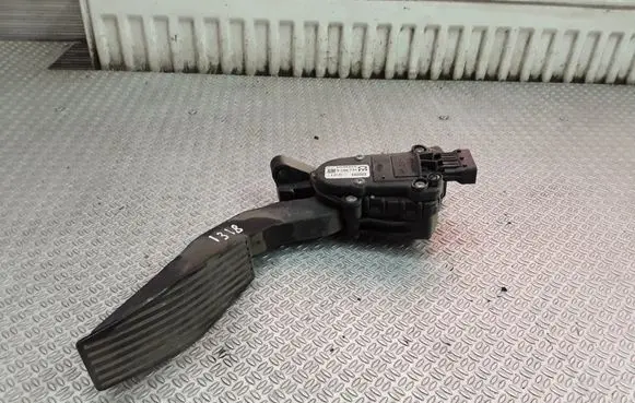 Opel Signum Accelerator throttle pedal 9186724