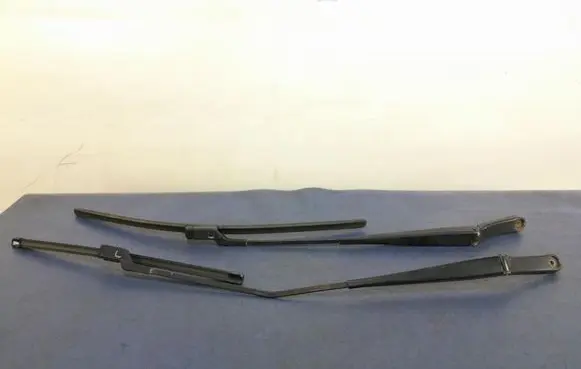Volkswagen Touran II Front wiper blade arm 2K1955410B