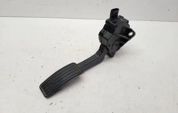 Subaru Outback (BS) Accelerator throttle pedal 36010AL090 1988001140