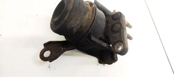 Toyota Avensis Verso Engine mount bracket