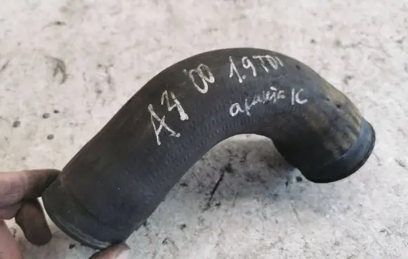 Audi A4 S4 B5 8D Intercooler hose/pipe