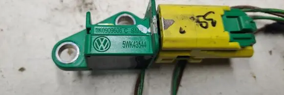 Audi A6 S6 C6 4F Airbag deployment crash/impact sensor 1K0909606C