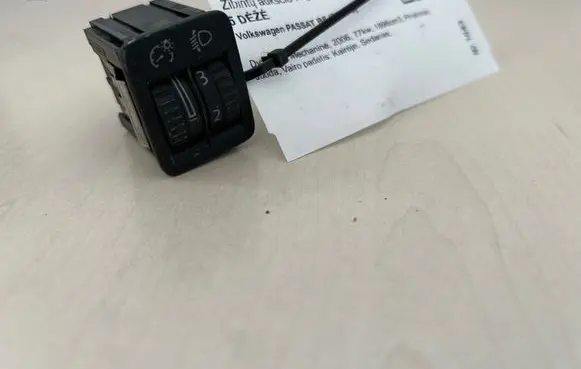 Volkswagen PASSAT B6 Headlight level height control switch 3C0941333