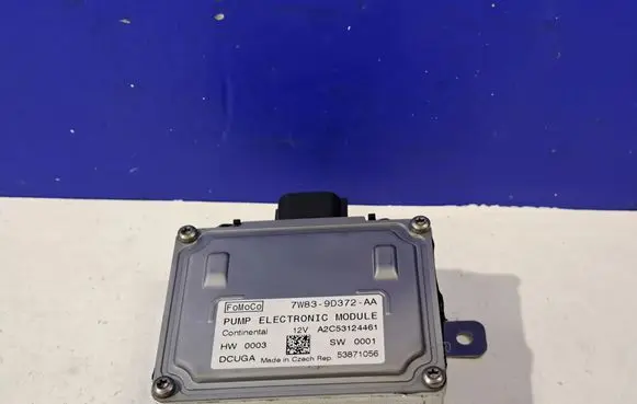 Jaguar F-Type Fuel injection pump control unit/module 7W839D372AA A2C53124461