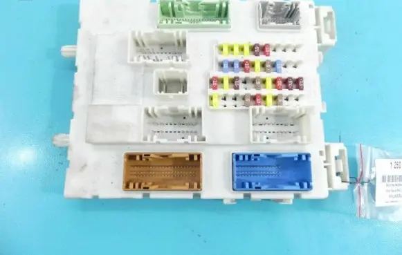 Ford Focus Fuse box set DV6T-14A073-BK IMPRK1260150
