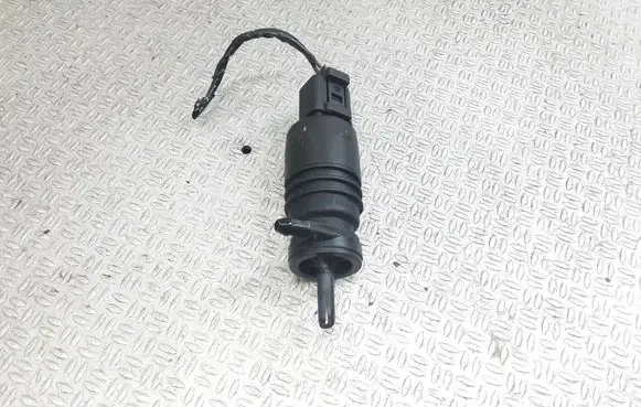 BMW 3 E46 Windscreen/windshield washer pump
