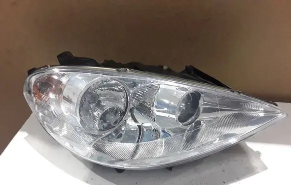 Peugeot 807 Headlight/headlamp