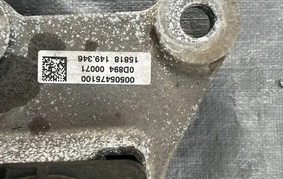 Alfa Romeo Giulia Gearbox mounting bracket 00505475100 0D89400071