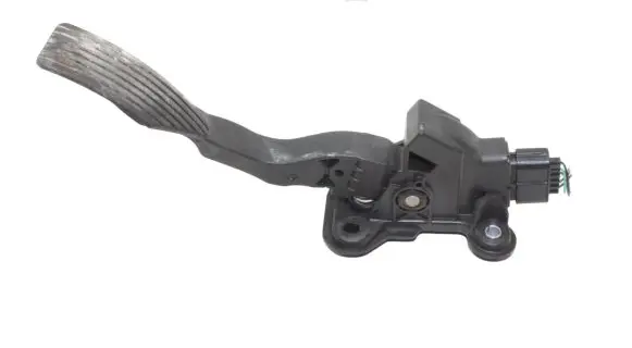 Mitsubishi Outlander Accelerator throttle pedal 1600A115