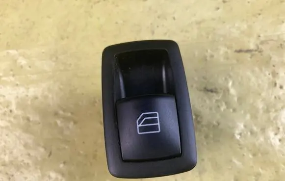 Mercedes-Benz B W245 Electric window control switch A2518200510 03128150 905167930